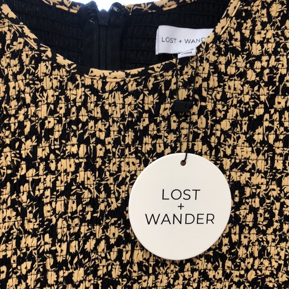 Gorgeous Dress Elastic tube style top,flares out,stunning with boots. - Picture 2 of 5